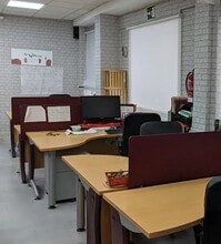 Calle Venezuela, 8, Majadahonda, Madrid for lease Interior Photo- Image 1 of 5