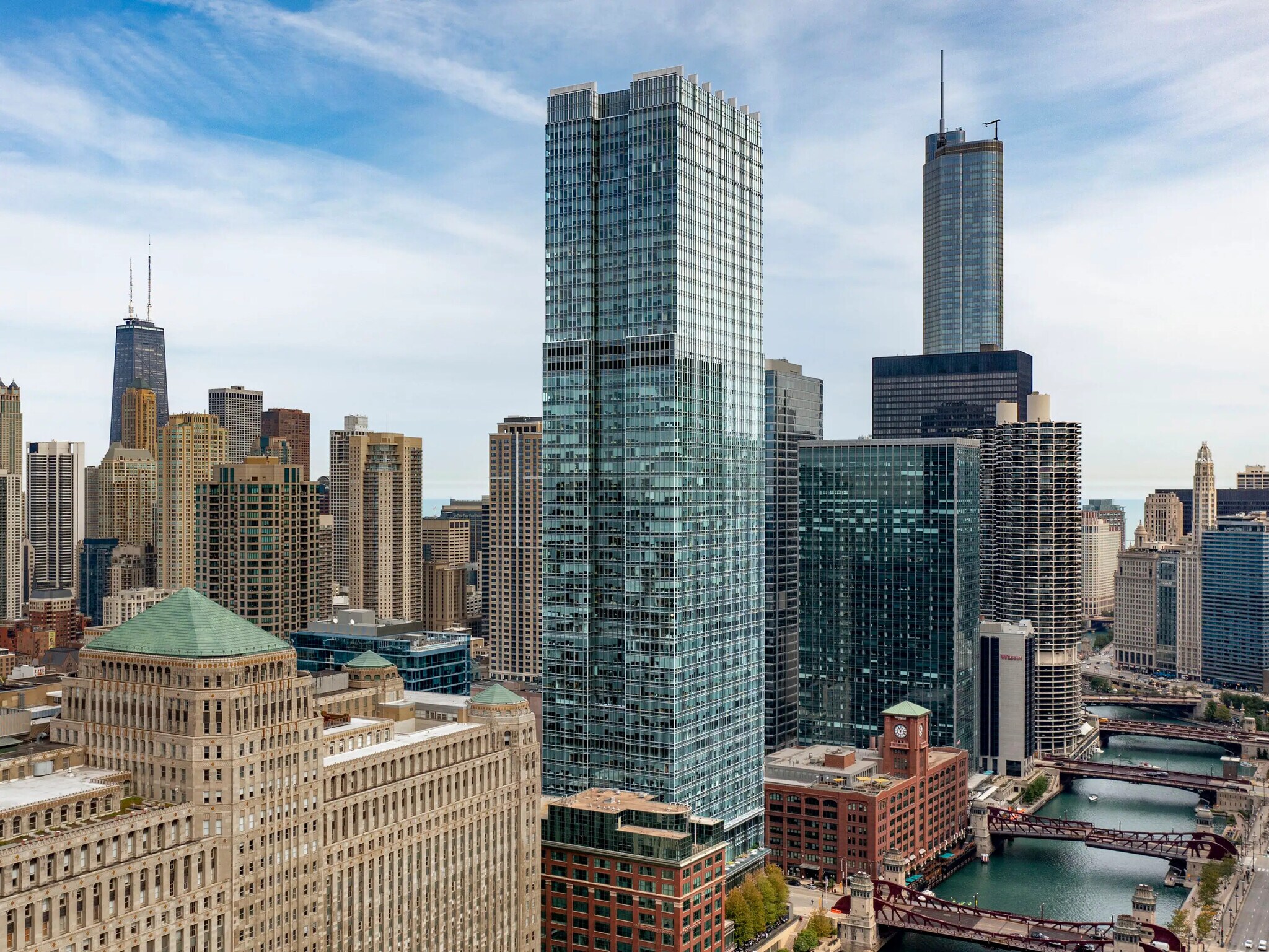 300 N LaSalle St, Chicago, IL à louer Photo du bâtiment- Image 1 de 3