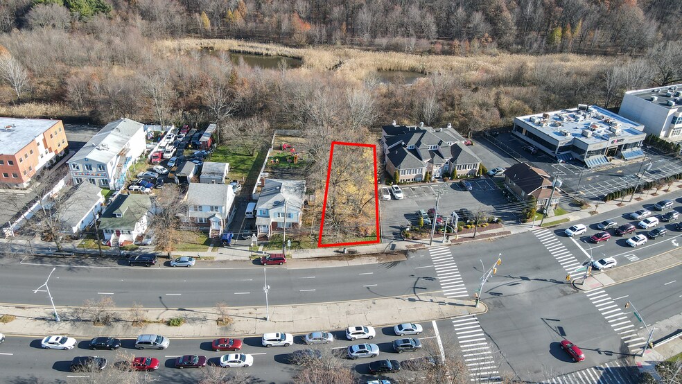 1875 Richmond Ave, Staten Island, NY à vendre - Photo principale - Image 2 de 8