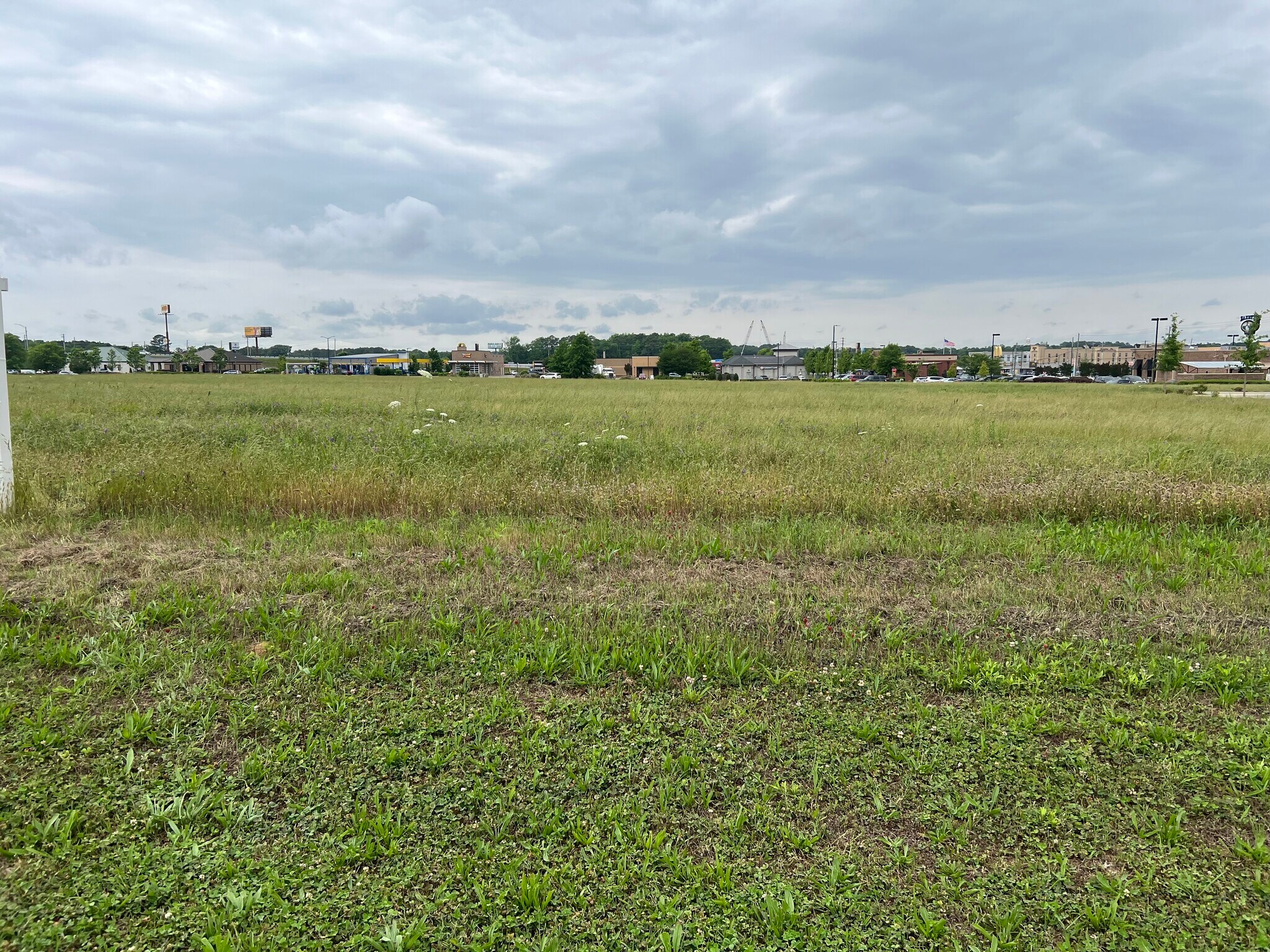 44 Beverly Dr, Calera, AL for sale Primary Photo- Image 1 of 6