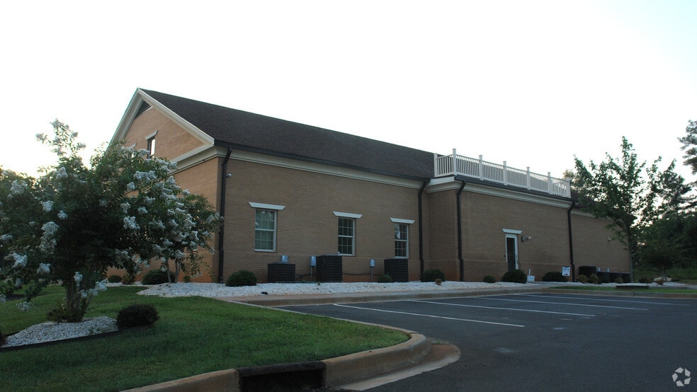 1609 Constitution Blvd, Rock Hill, SC for sale - Building Photo - Image 3 of 18