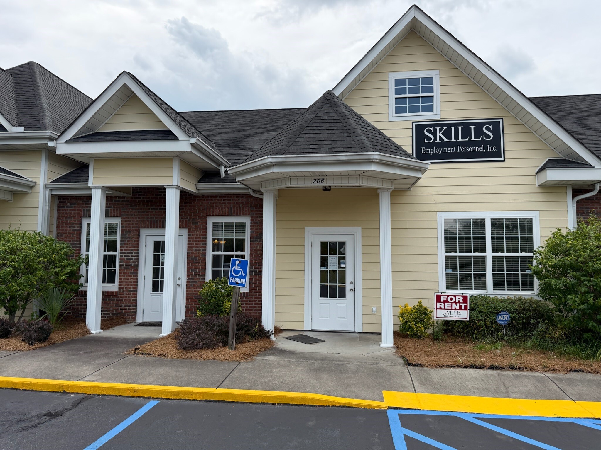 20 Townlee Ln, Lugoff, SC for lease Building Photo- Image 1 of 11
