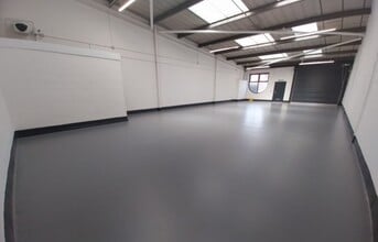 Malham Rd, London for lease Interior Photo- Image 2 of 2