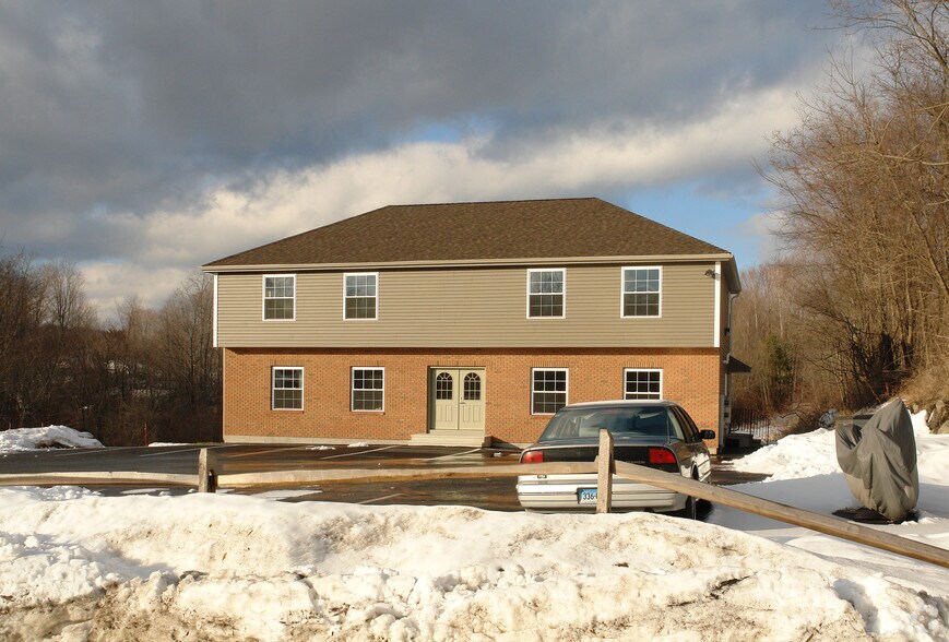 928 Bantam Rd, Bantam, CT à vendre - Photo du bâtiment - Image 2 de 2