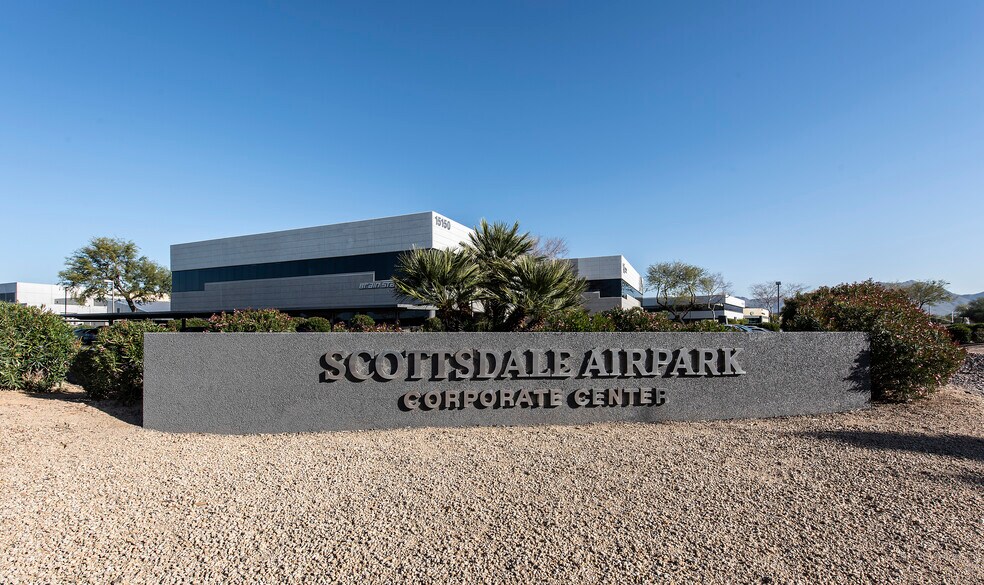 15150 N Hayden Rd, Scottsdale, AZ à louer - Photo du bâtiment - Image 2 de 10