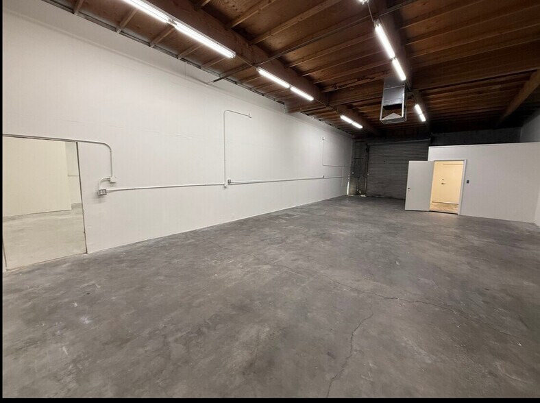2853-2855 S 44th St, Phoenix, AZ à louer - Photo intérieure - Image 3 de 5