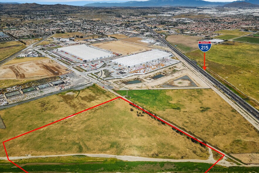 1176 Ellis Avenue, Perris, CA à vendre - Photo du bâtiment - Image 3 de 9