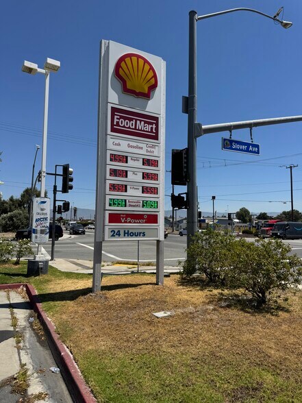 2128 S Riverside Ave, Bloomington, CA à vendre - Photo du bâtiment - Image 3 de 5