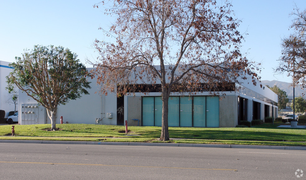 650 E Parkridge Ave, Corona, CA for lease - Primary Photo - Image 3 of 4