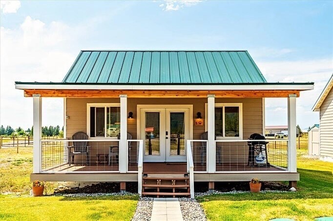 125 Firehall Ln, Columbia Falls, MT à vendre - Photo principale - Image 1 de 1