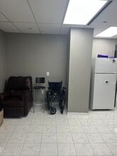 5555 Peachtree Dunwoody Rd NE, Atlanta, GA for lease Interior Photo- Image 1 of 11