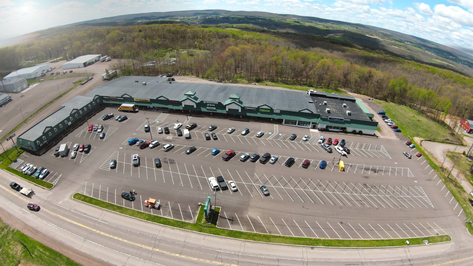 3231 Chestnut Ridge Rd, Grantsville, MD à louer Photo du bâtiment- Image 1 de 15