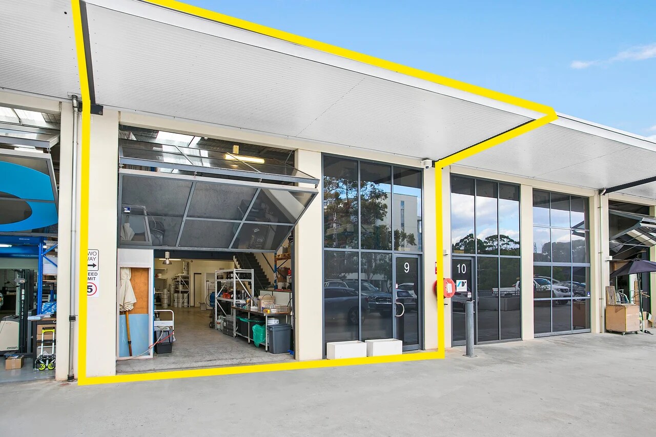 16 Aquatic Dr, Frenchs Forest for lease Building Photo- Image 1 of 7