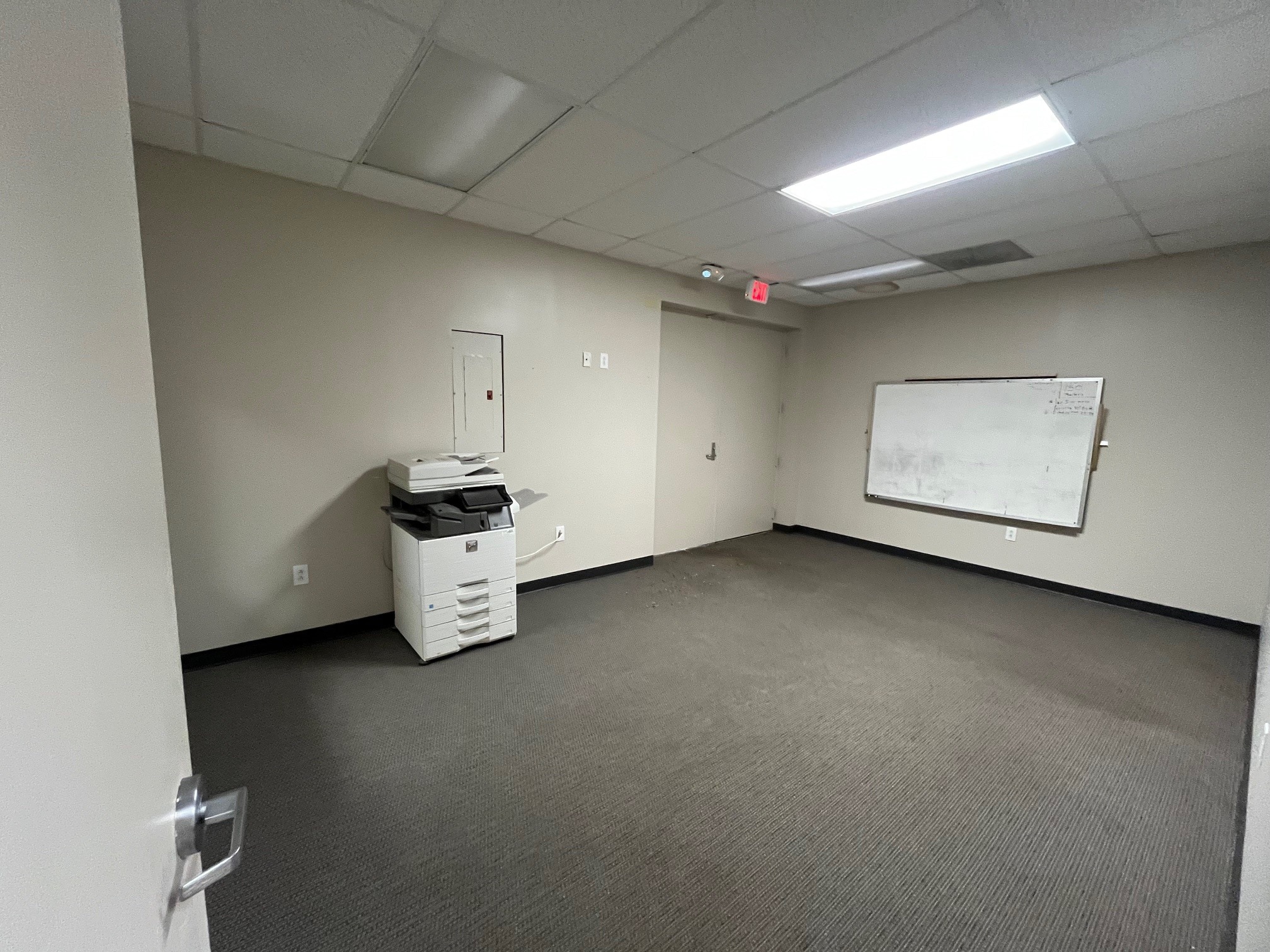 814 Tyvola Rd, Charlotte, NC à louer Photo intérieure- Image 1 de 13