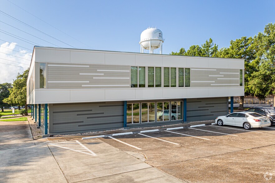 405 Gretna Blvd, Gretna, LA à vendre - Photo du bâtiment - Image 2 de 2