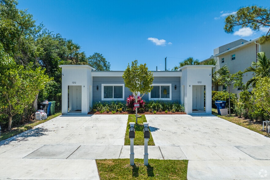 1212 NW 6th Ct, Fort Lauderdale, FL for sale - Primary Photo - Image 1 of 24