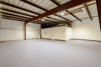 15100 Lee Rd, Humble, TX à louer Photo intérieure- Image 2 de 8