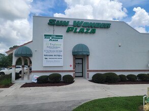 4120 Tamiami Trl, Port Charlotte, FL à louer Photo intérieure- Image 1 de 9