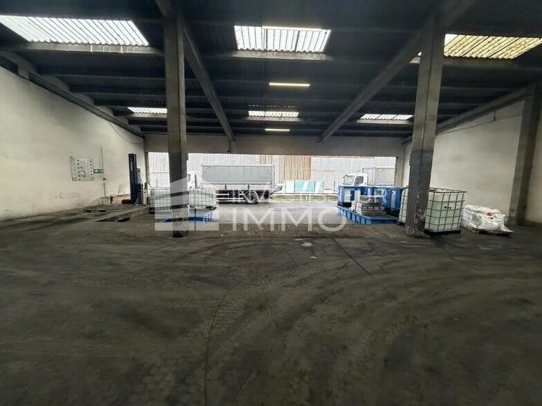 Local d'activités dans Vitry-sur-Seine à vendre - Photo intérieure - Image 2 de 3