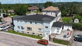 Plus de détails pour 392 Rue Saint-Hilaire, Saguenay, QC - Multi-résidentiel à vendre