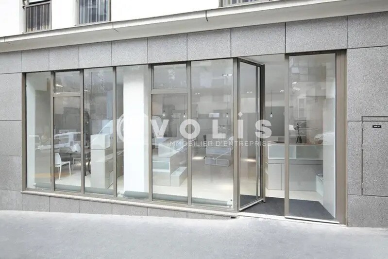 Office in Paris for sale Building Photo- Image 1 of 8