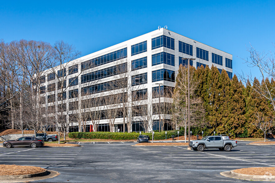 3100 Interstate N Cir, Atlanta, GA for lease - Building Photo - Image 2 of 38