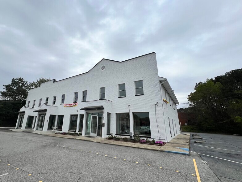 9940 Hwy 92, Woodstock, GA à louer - Photo du bâtiment - Image 1 de 9