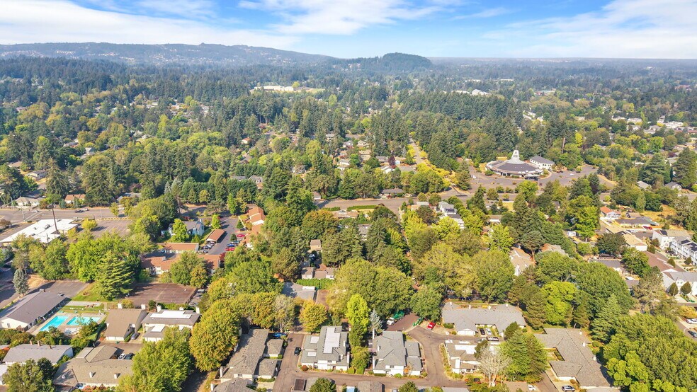 12344 SW Sussex St, Beaverton, OR à vendre - Photo du bâtiment - Image 3 de 45
