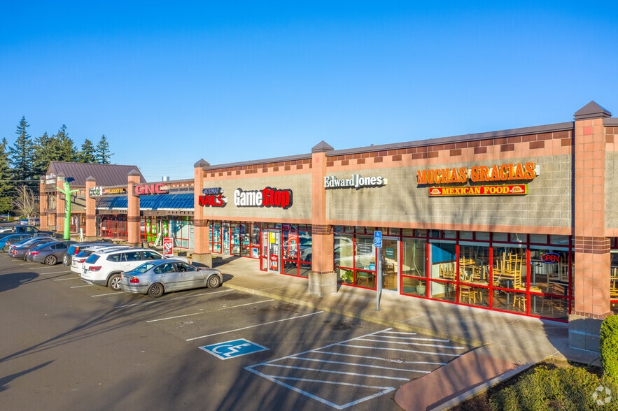 9908-10004 NE Halsey St, Portland, OR for lease - Building Photo - Image 3 of 5