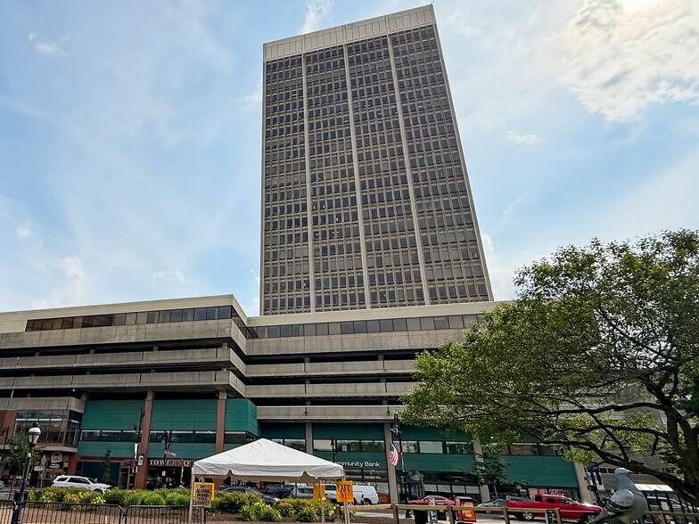 1500 Main St, Springfield, MA à louer - Photo du bâtiment - Image 2 de 11