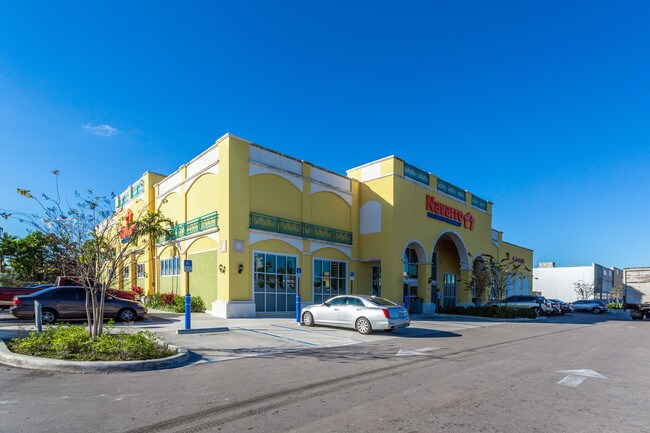 Plus de détails pour 8825-8839 SW 40th St, Miami, FL - Commerce de détail à louer
