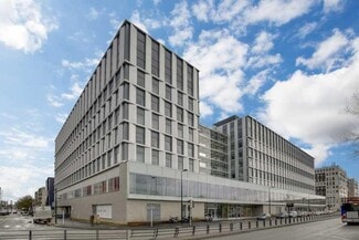 Plus de détails pour 1 Rue Stephenson, Montigny-le-Bretonneux - Bureau à louer