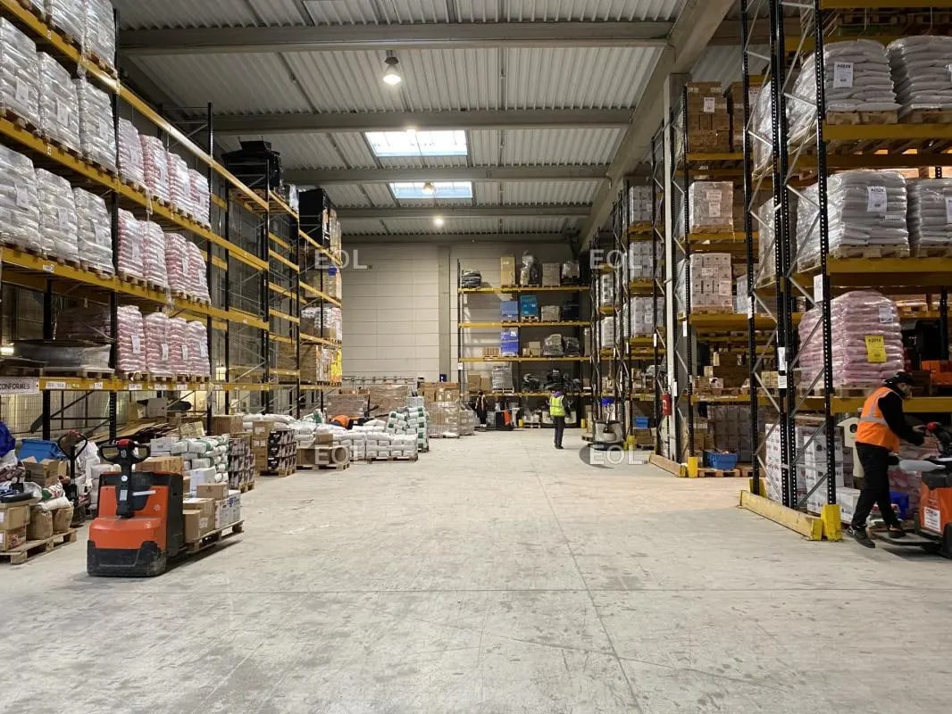 Industrial in Gennevilliers for lease Interior Photo- Image 1 of 9