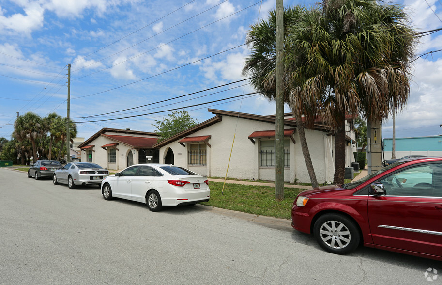 1250 Rogers St, Clearwater, FL for lease - Building Photo - Image 2 of 12