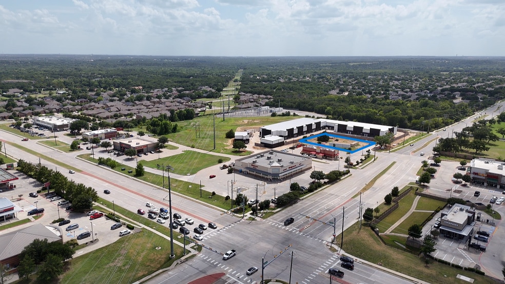 Teasley Ln, Denton, TX à vendre - Photo du bâtiment - Image 2 de 7