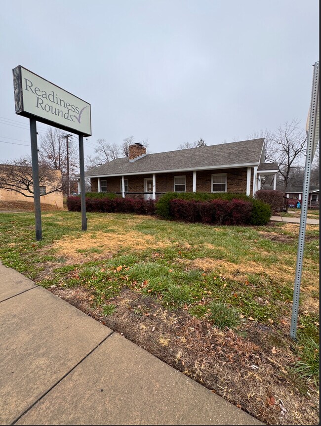 Plus de détails pour 112 E 10th St, Eudora, KS - Bureau à vendre