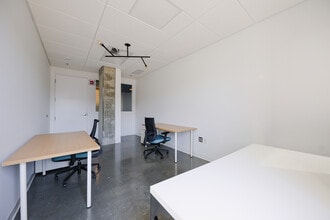 7236 St Waverly, Montréal, QC for lease Interior Photo- Image 2 of 6
