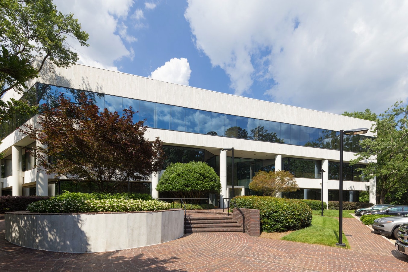 5871 Glenridge Dr NE, Atlanta, GA for lease Primary Photo- Image 1 of 9