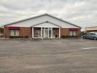 Plus de détails pour 2431 Bethany Rd, Sycamore, IL - Bureau à louer