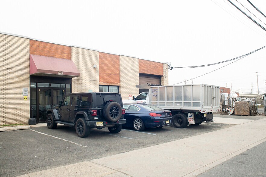 1116 Edgewater Ave, Ridgefield, NJ à louer - Photo intérieure - Image 2 de 6