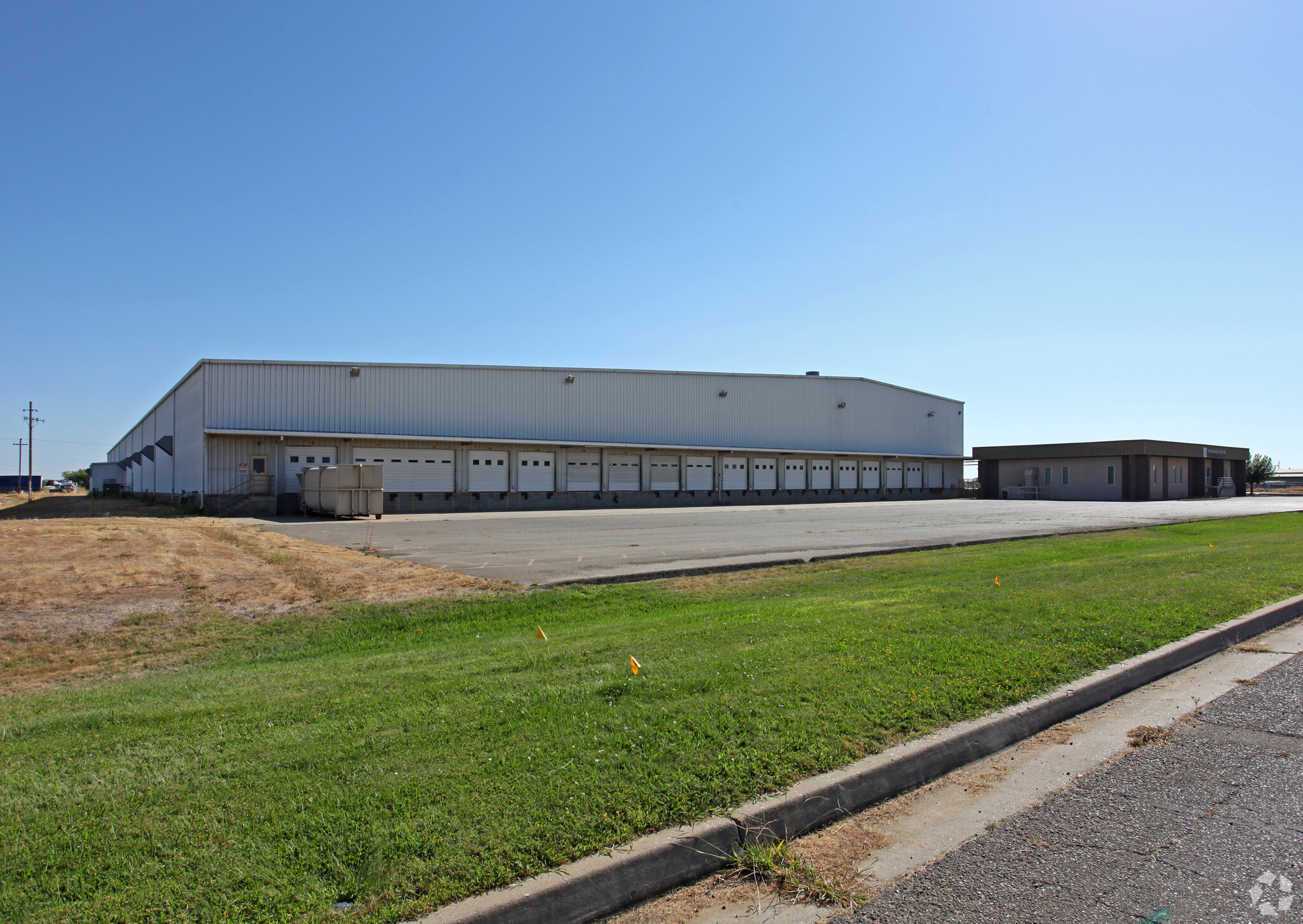 1370 Furneaux Rd, Olivehurst, CA for sale Primary Photo- Image 1 of 1