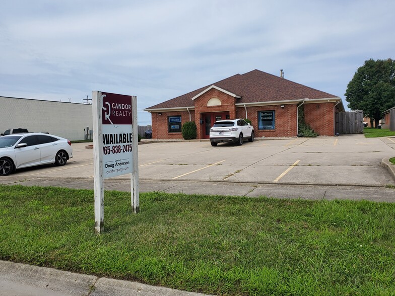 30 Professional Ct, Lafayette, IN à vendre - Photo du bâtiment - Image 2 de 7