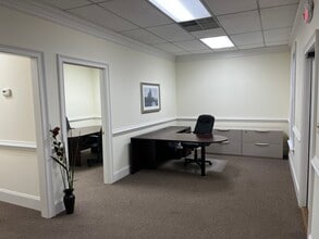 1225 Johnson Ferry Rd, Marietta, GA for lease Building Photo- Image 1 of 7