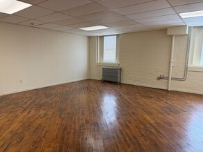 49 Blanchard St, Lawrence, MA à louer Photo intérieure- Image 2 de 4