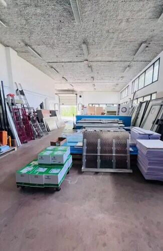 More details for Rue Des Poiriers, Plaisir - Flex for Lease