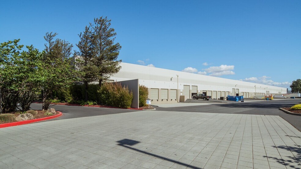 6600 Stevenson Blvd, Fremont, CA à louer - Photo du bâtiment - Image 2 de 4