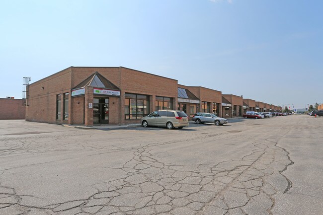 Plus de détails pour 775 Pacific Rd, Oakville, ON - Flex à vendre