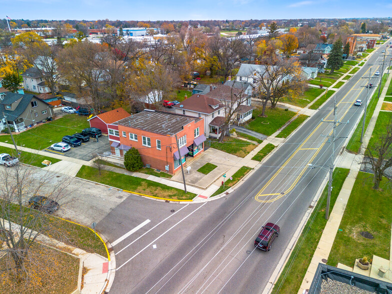 597 S Lake St, Aurora, IL for sale - Aerial - Image 2 of 32