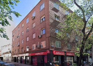 Plus de détails pour Multi-résidentiel à vendre