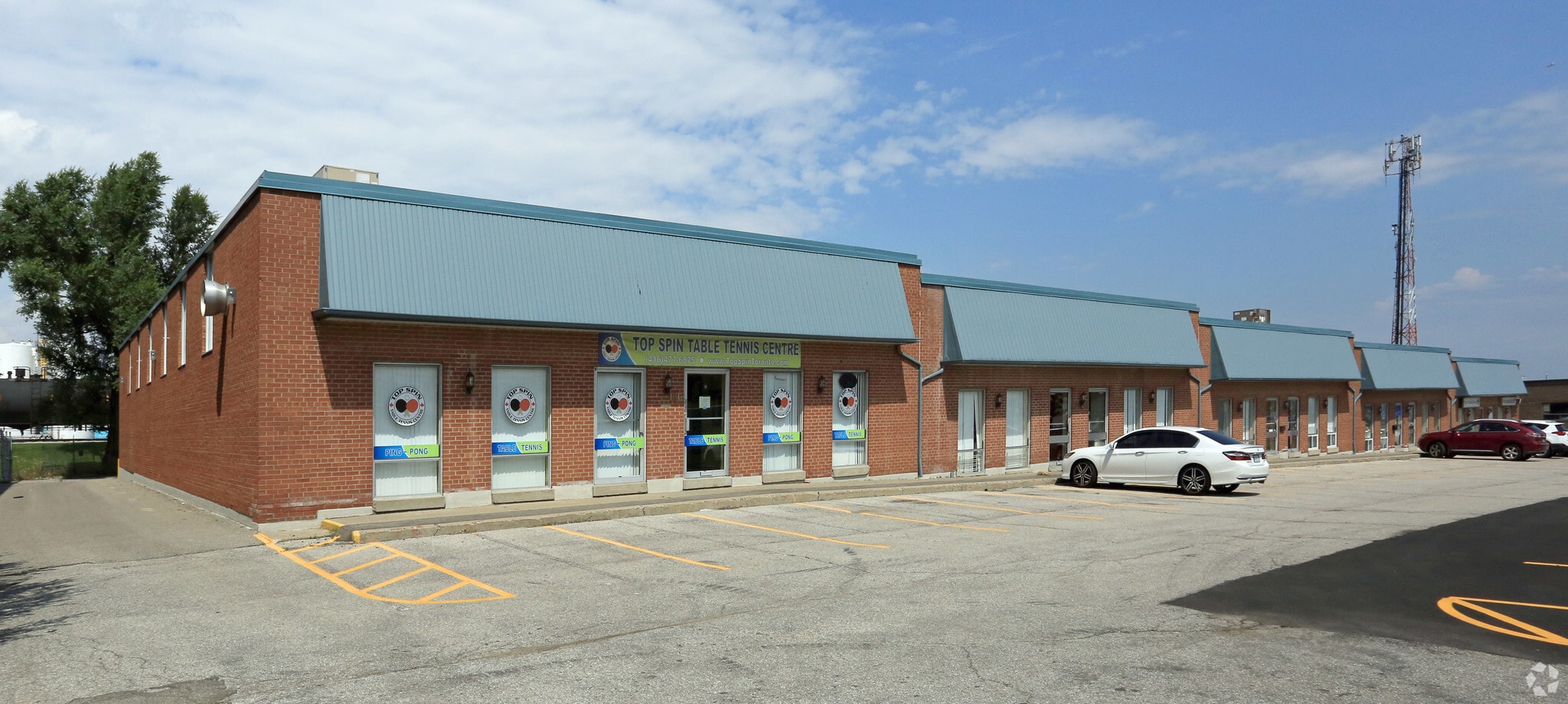 90-106 Martin Ross Ave, Toronto, ON for lease Primary Photo- Image 1 of 4